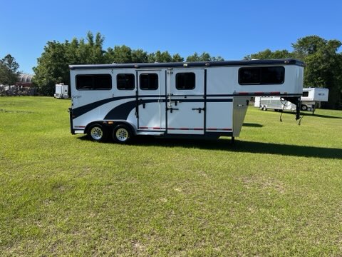 2016 EquiSpirit   2 Horse Straight Load Gooseneck Horse Trailer SOLD!!! 