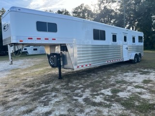 2025 4-Star   4 Horse Straight Load Gooseneck Horse Trailer SOLD!!! 