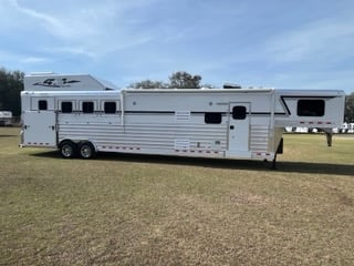 2026 4-Star 16'  4 Horse Slant Load Gooseneck Horse Trailer With Living Quarters SOLD!!! 