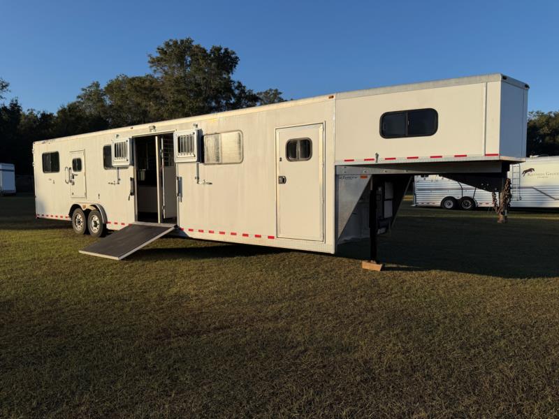 2017 Jamco Custom - Air Ride - White  6 Horse Straight Load Gooseneck Horse Trailer SOLD!!! 