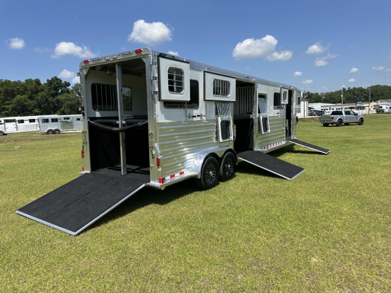 2025 4-Star Head to Head with Trunk Room (Ramped Tack)  4 Horse Straight Load Gooseneck Horse Trailer