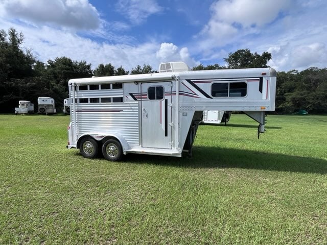 1997 4-Star Stock Combo  2 Horse Slant Load Gooseneck Horse Trailer