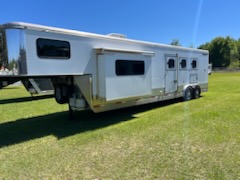 2014 Shadow with Slide  3 Horse Gooseneck Horse Trailer With Living Quarters