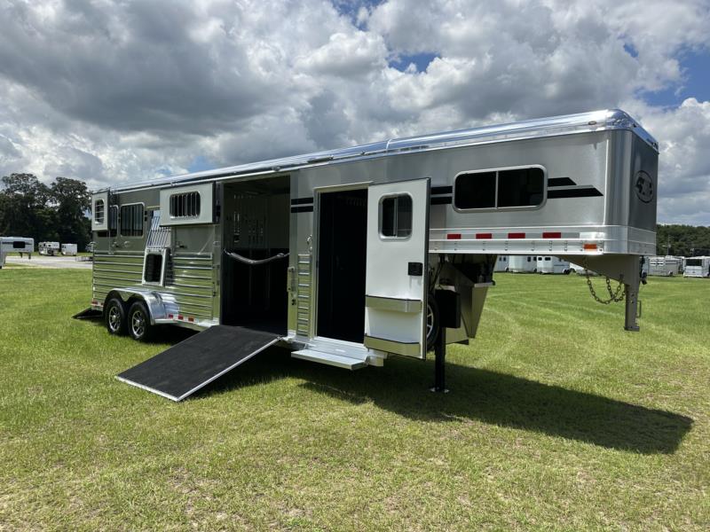 2027 4-Star 25' 2+1 - Air Ride - Clean Coat -  3 Horse Straight Load Gooseneck Horse Trailer