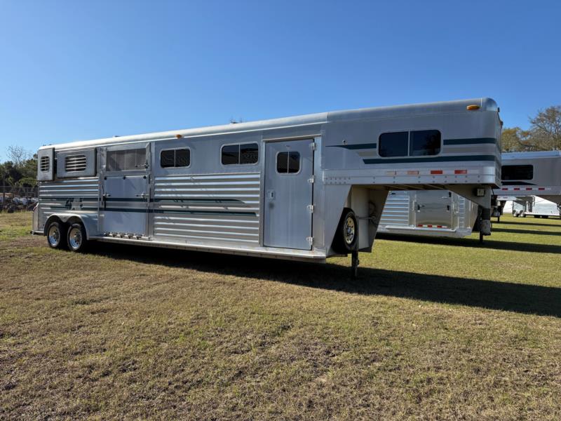2002 4-Star Air Ride  4 Horse Straight Load Gooseneck Horse Trailer SOLD!!! 