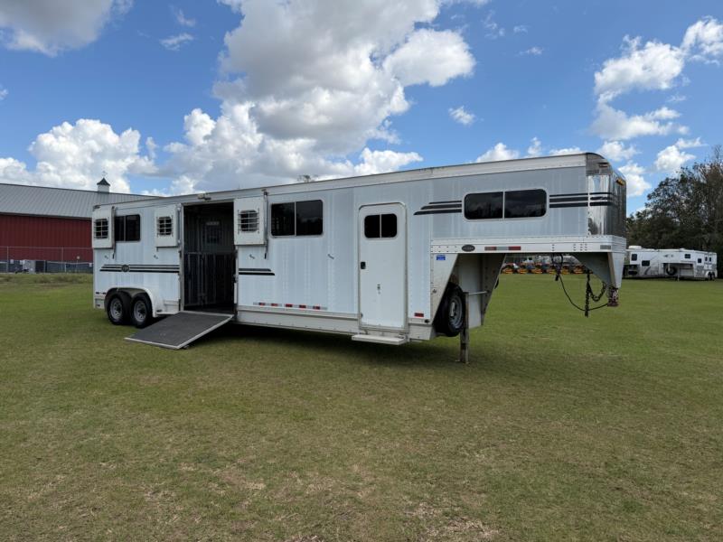 2006 Eby Head to Head - White -  4 Horse Straight Load Gooseneck Horse Trailer