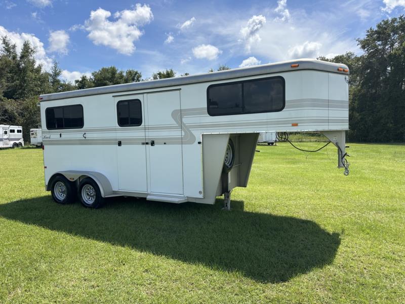 2011 Hawk   2 Horse Straight Load Gooseneck Horse Trailer