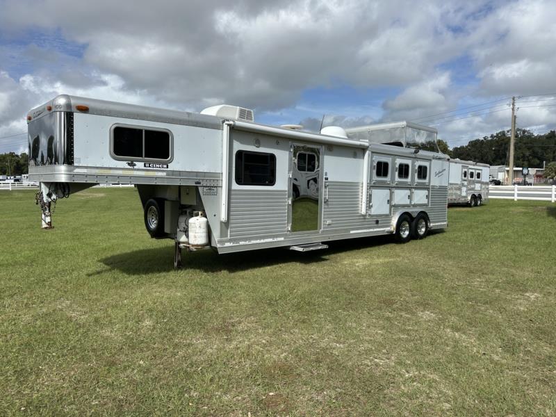 2003 C&C Southwestern Conversions - White -  3 Horse Slant Load Gooseneck Horse Trailer With Living Quarters SOLD!!! 