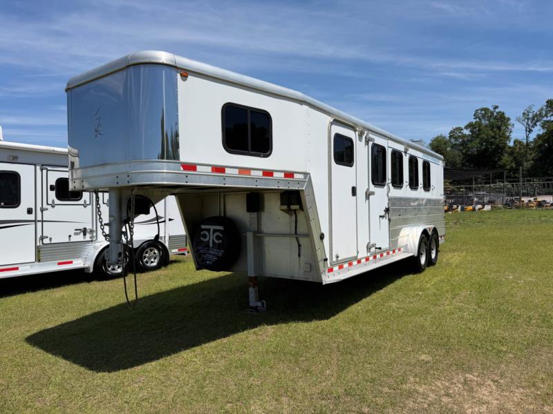 2006 Kiefer - AC Tack - White -  4 Horse Slant Load Gooseneck Horse Trailer