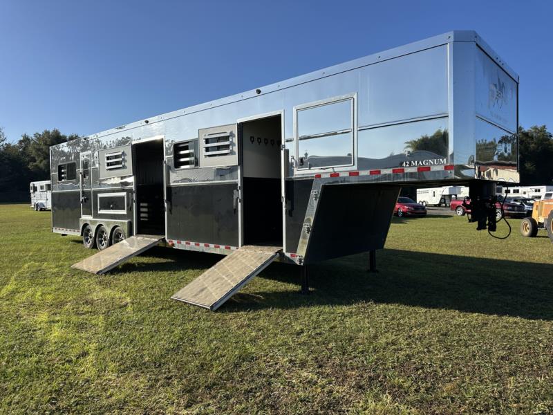2020 Pegasus Head to Head - Black - Air Ride -  8 Horse Straight Load Gooseneck Horse Trailer SOLD!!! 