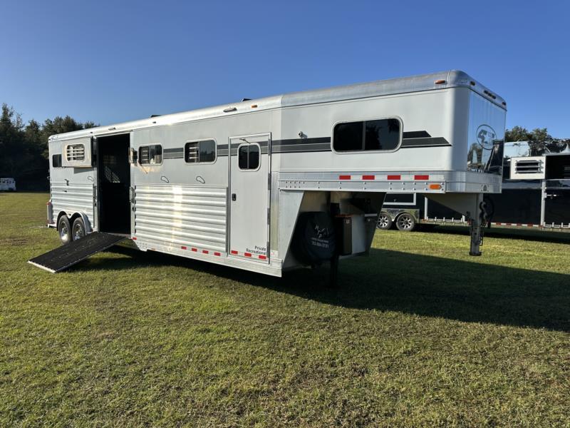 2008 4-Star Head to Head - White -  5 Horse Straight Load Gooseneck Horse Trailer SOLD!!! 