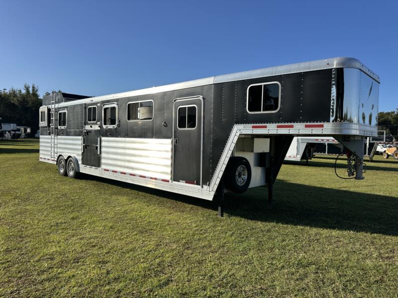 2017 Featherlite Head to Head - Black -  5 Horse Straight Load Gooseneck Horse Trailer SOLD!!! 