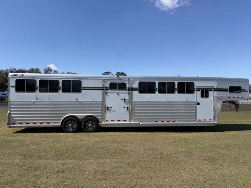2022 4 Star Head To Head  6 Horse Straight Load Gooseneck Horse Trailer SOLD!!! 