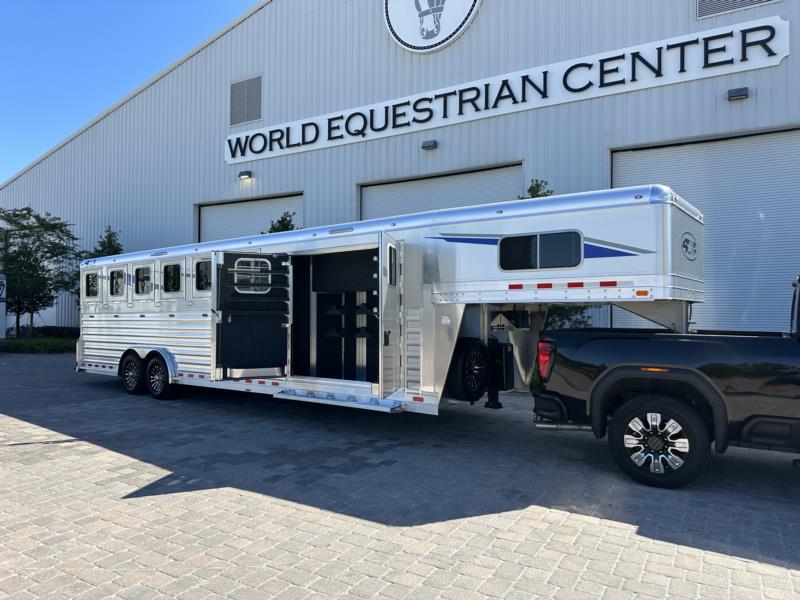 2025 4-Star Trainers Trailer - Clean Coat -  6 Horse Slant Load Gooseneck Horse Trailer SOLD!!! 