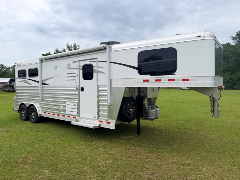 2026 4-Star Outback LQ - White -  2 Horse Slant Load Gooseneck Horse Trailer With Living Quarters