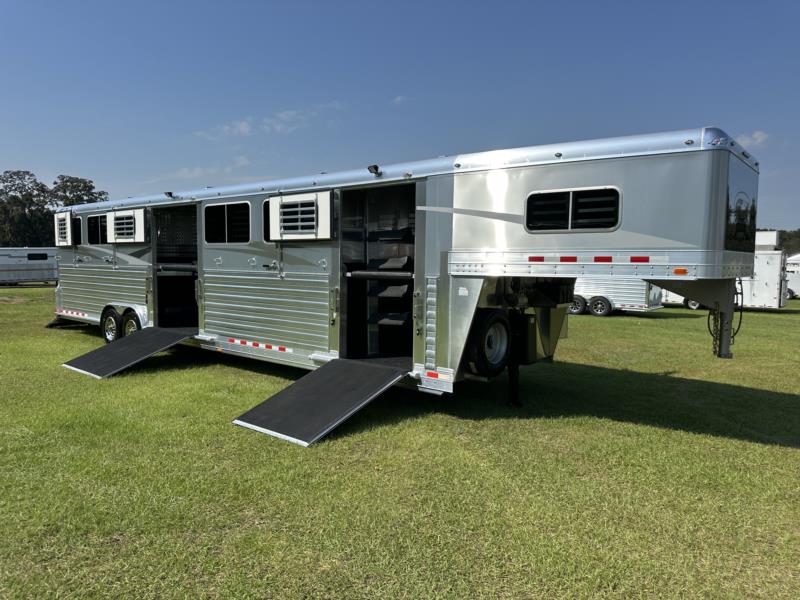 2026 4-Star Head to Head - Clean Coat - Air Ride -  6 Horse Straight Load Gooseneck Horse Trailer SOLD!!! 