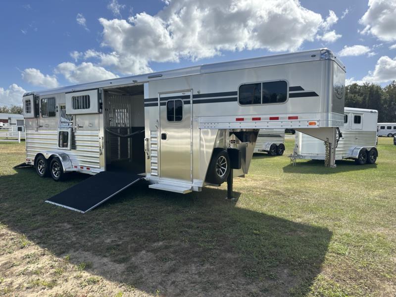 2026 4-Star 25' 2+1 - Clean Coat - Straight Load Gooseneck Horse Trailer SOLD!!! 