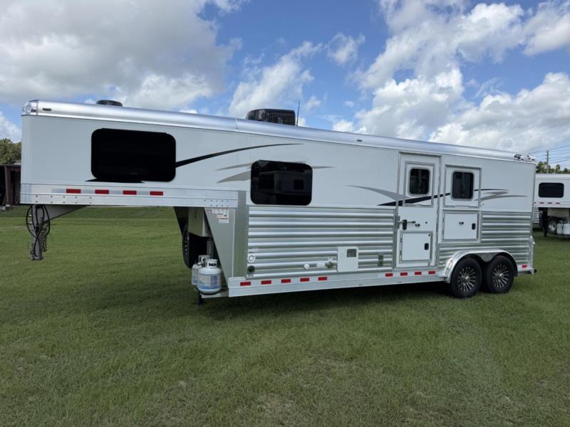 2026 4-Star Outback LQ - White -  2 Horse Slant Load Gooseneck Horse Trailer With Living Quarters