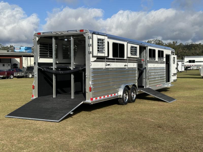 2026 4-Star Head to Head - White -  6 Horse Straight Load Gooseneck Horse Trailer SOLD!!! 