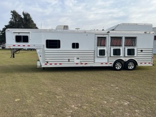 2016 4 Star 11 ft Trail Boss Conversion  3 Horse Slant Load Gooseneck Horse Trailer With Living Quarters SOLD!!! 