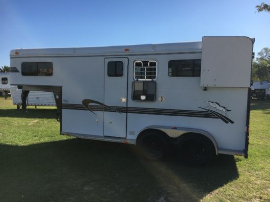 2003 Trailers USA  Straight Load Gooseneck Horse Trailer SOLD!!! 