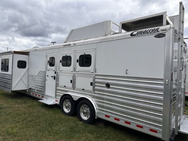 2020 Cimarron Side Load  3 Horse Gooseneck Horse Trailer With Living Quarters SOLD!!! 