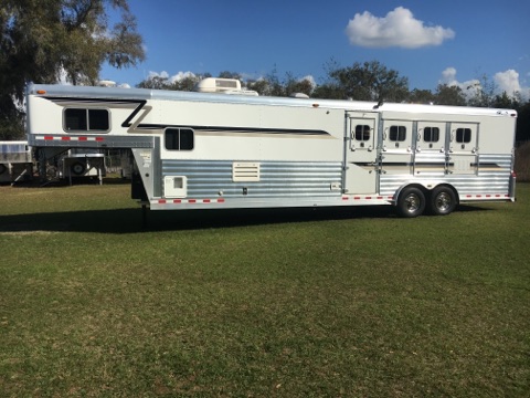 2005 Fourstar 4 Horse Slant Load Gooseneck Horse Trailer With Living Quarters 2005 Fourstar 4 Horse Slant Load Gooseneck Horse Trailer With Living Quarters