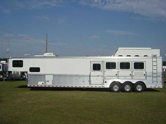 2009 Sundowner 8016  4 Horse Slant Load Gooseneck Horse Trailer With Living Quarters SOLD!!! 