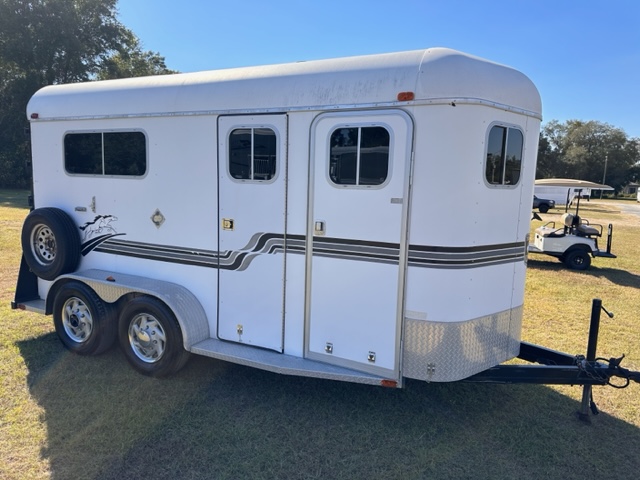 2007 Trailers USA   2 Horse Straight Load Bumperpull Horse Trailer